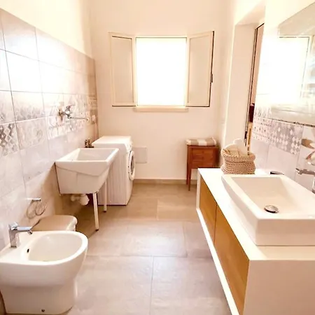 Отель 8 Bedrooms House With Private Pool And Wifi At Спеккья