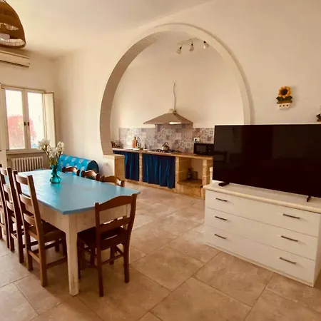 Отель 8 Bedrooms House With Private Pool And Wifi At