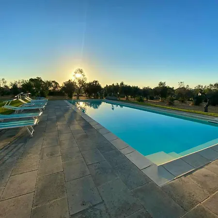 Отель 8 Bedrooms House With Private Pool And Wifi At 4*
